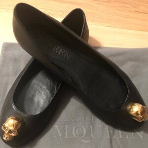 Alexander McQueen Skull leather flats